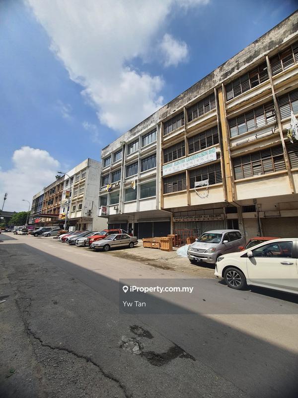 Kilang Teres untuk Dijual di Sungai Besi, Kuala Lumpur oleh Yw Tan - iProperty.com.my
