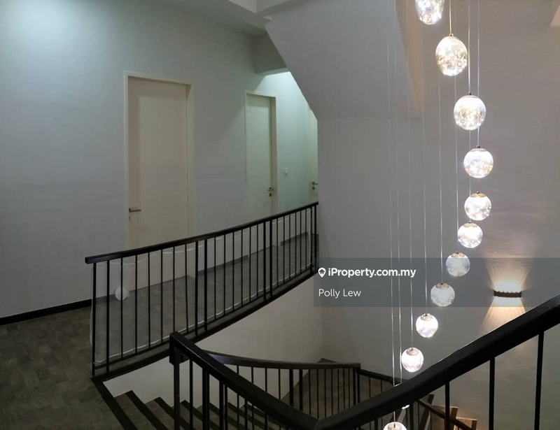 4.5-storey Terraced House for Sale in Taman Bukit Serdang, Seri Kembangan by Polly Lew - iProperty.com.my