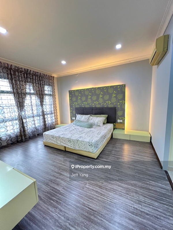 Kondominium untuk Dijual di The Straits View Condominium oleh Jeff Yang - iProperty.com.my