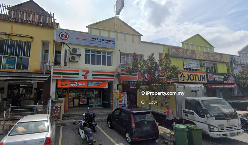 Shop-Office for Rent in Pusat Bandar Putra Permai, Seri Kembangan by CH Low - iProperty.com.my