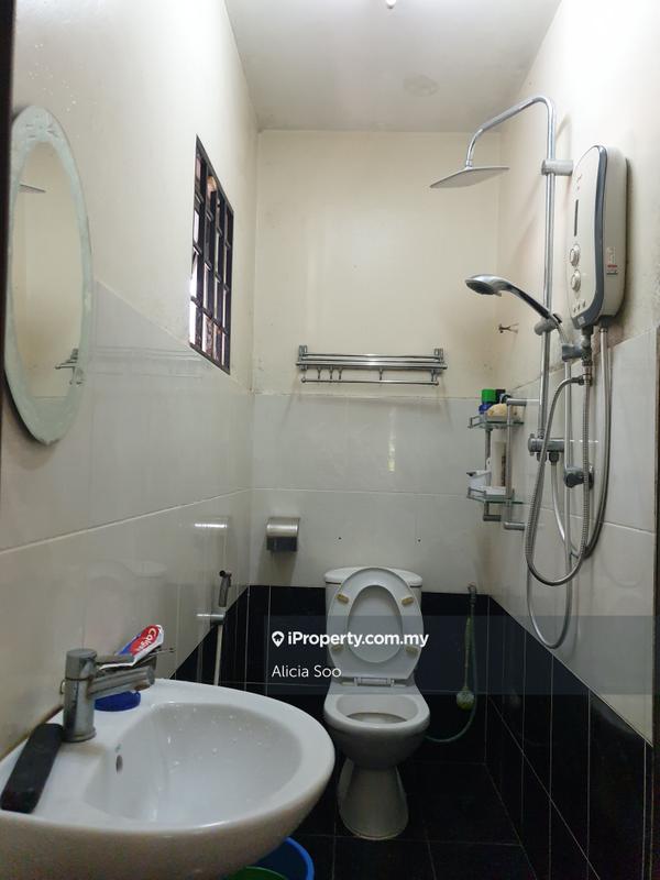 Rumah Teres 2-Tingkat untuk Dijual di Bukit Rahman Putra, Sungai Buloh oleh Alicia Soo - iProperty.com.my