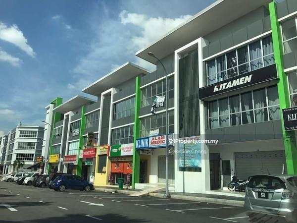 For Sale - Bangi Kajang Bandar Puteri Bangi Corner Shop for SALE ROI 5.14%