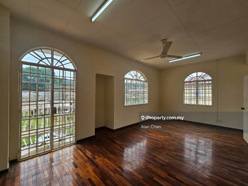 Rumah Teres 2.5-Tingkat untuk Dijual di Bandar Puteri Puchong, Puchong oleh Alan Chan - iProperty.com.my