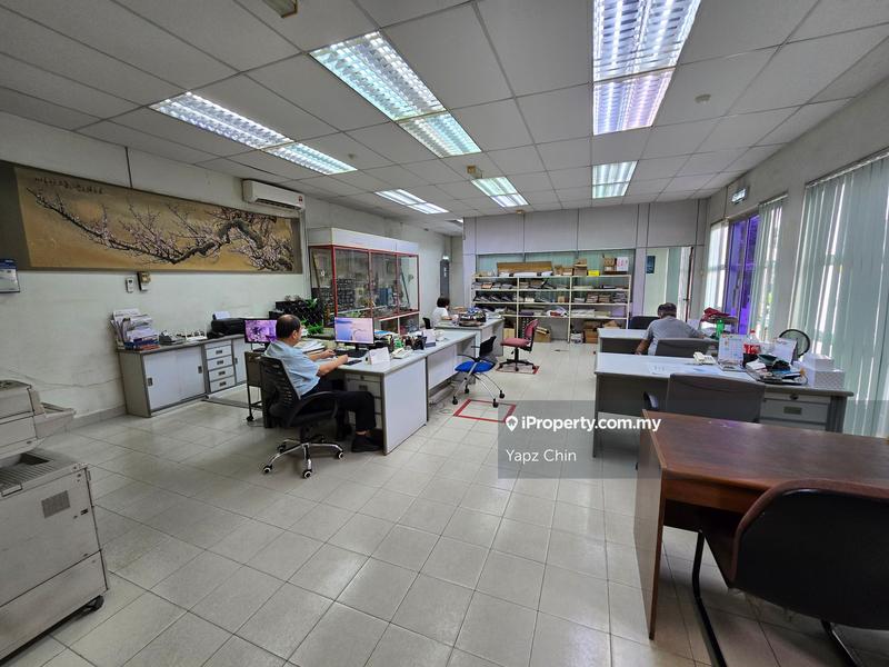 Warehouse for Sale in Seksyen 34, Shah Alam by Yapz Chin - iProperty.com.my