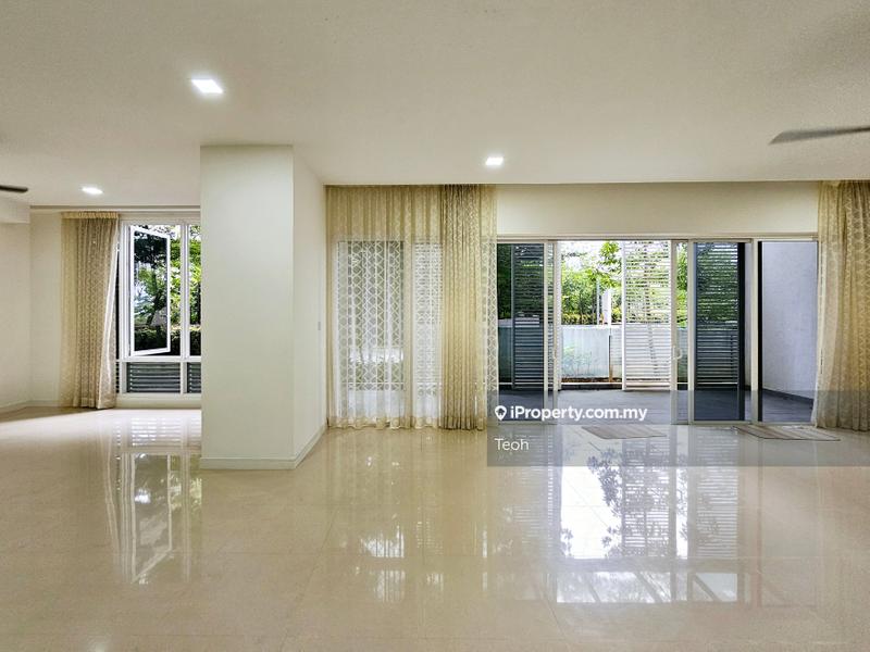 For Sale - Pavilion Hilltop