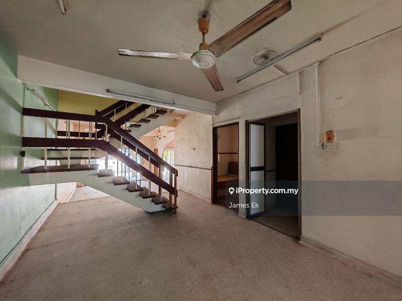 Rumah Teres 2-Tingkat untuk Dijual di Taman Pertama, Cheras oleh James Ek - iProperty.com.my