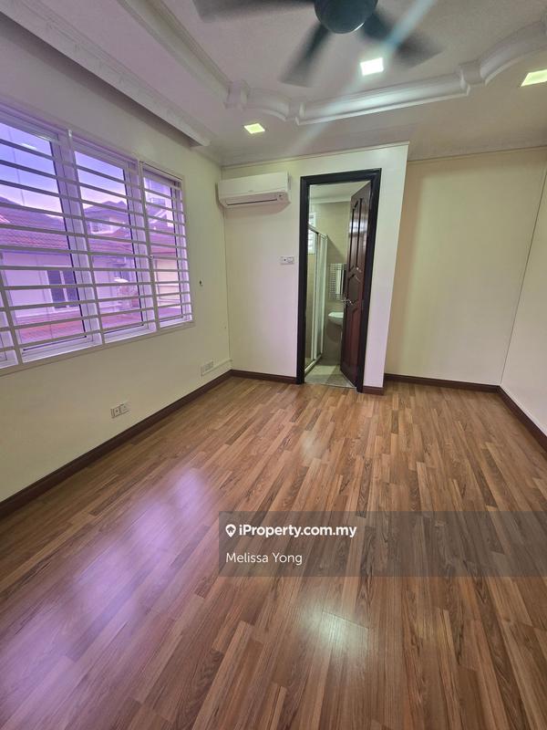 Rumah Berkembar untuk Dijual di Taman Naga Emas, Salak South oleh Melissa Yong - iProperty.com.my