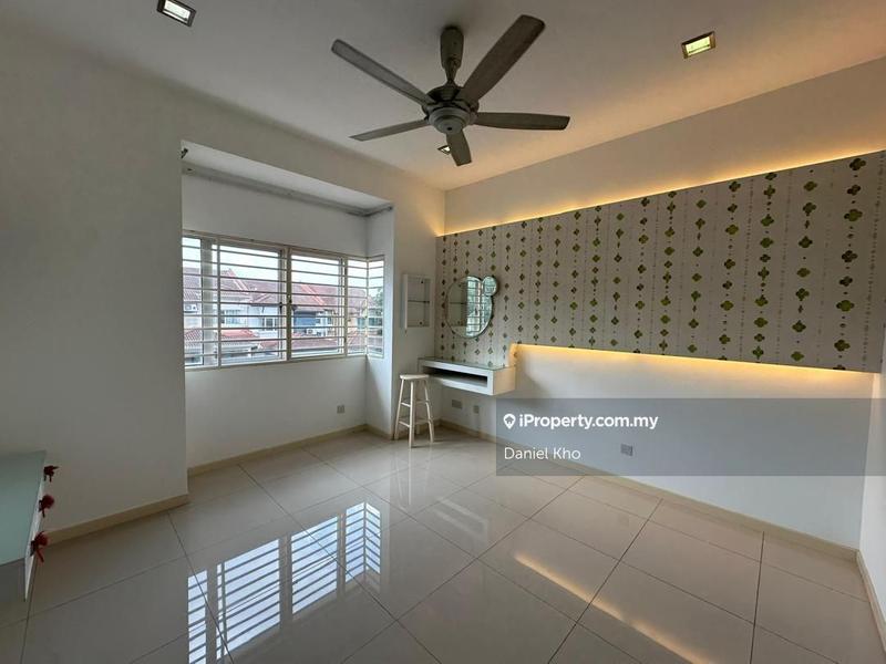 Rumah Berangkai 2 Tingkat untuk Dijual di Alam Suria, Puncak Alam oleh Daniel Kho - iProperty.com.my
