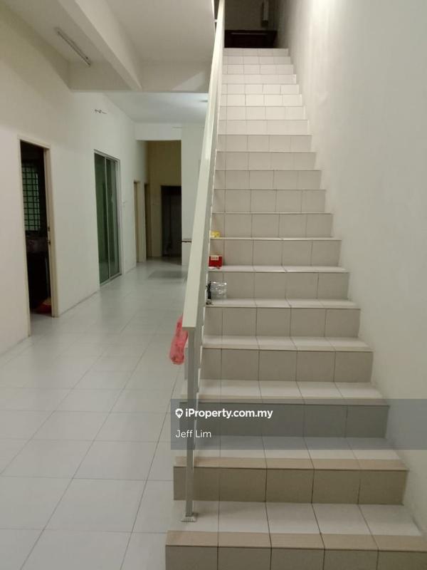 Rumah Berangkai 3 Tingkat untuk Dijual di Taman Kampar Barat, Kampar oleh Jeff Lim - iProperty.com.my