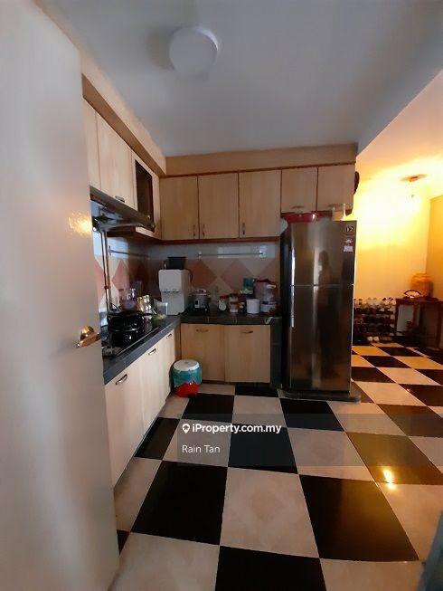 Condominium for Sale in Amadesa Resort Condominium by Rain Tan - iProperty.com.my