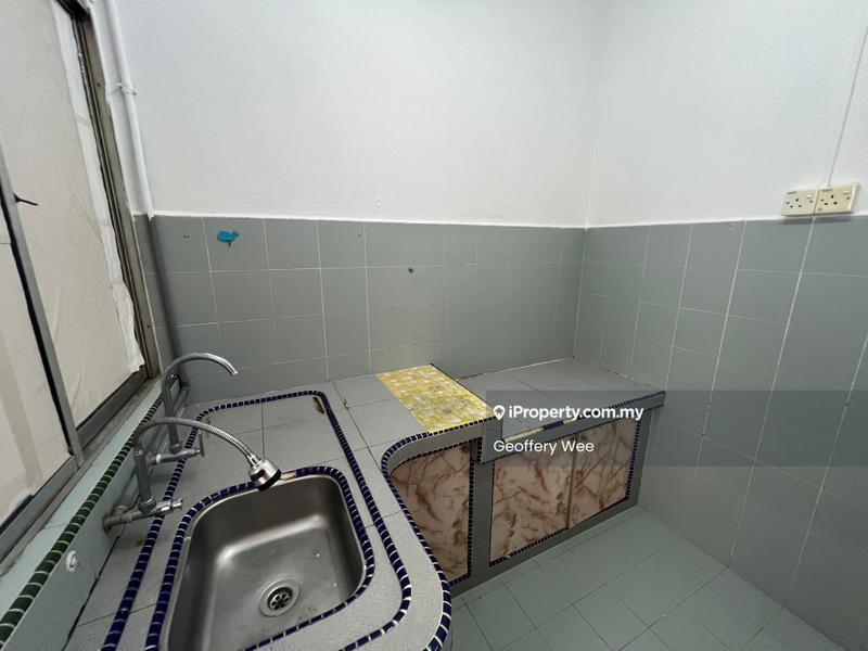 Pangsapuri untuk Disewa di Pangsapuri Bakti oleh Geoffery Wee - Kitchen - iProperty.com.my