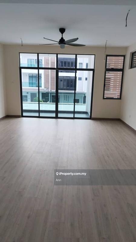 Rumah Berangkai 3 Tingkat untuk Dijual di Bandar Nusaputra, Puchong oleh Ann - iProperty.com.my