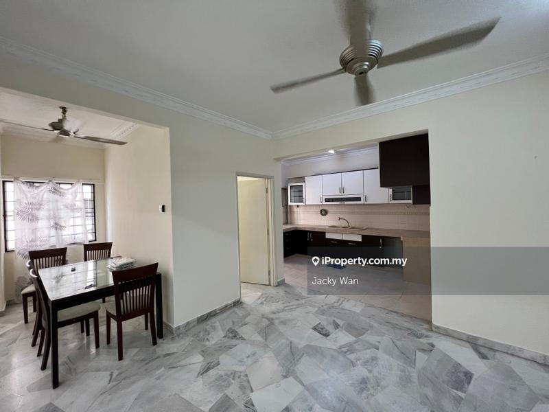 For Sale - Meadow Park 3