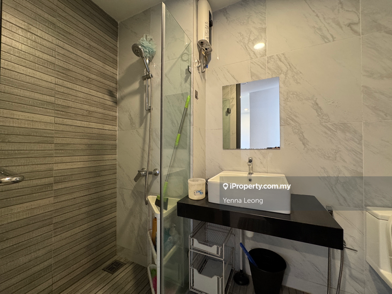 Residensi Servis untuk Disewa di Emporis oleh Yenna Leong - iProperty.com.my