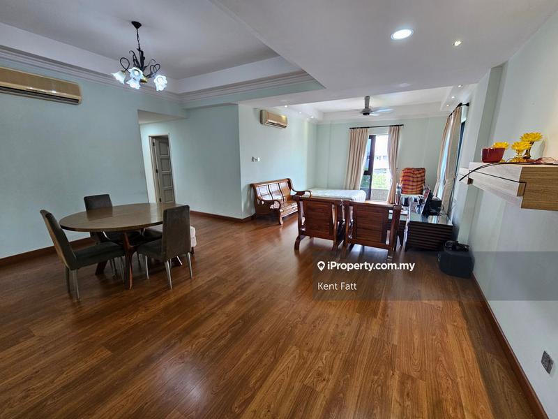 For Sale - Vila Banyan