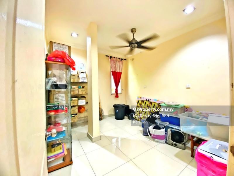 Rumah Berkembar untuk Dijual di Seksyen 9, Kota Damansara oleh Ken Tan - iProperty.com.my