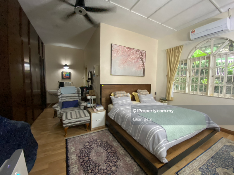 Bungalow House for Sale in Jalan SS12, Subang Jaya by Lilian Bern - iProperty.com.my