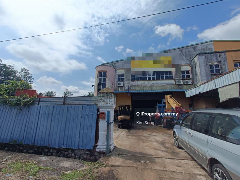 For Sale - Kluang Semi D Factory 8400sqft