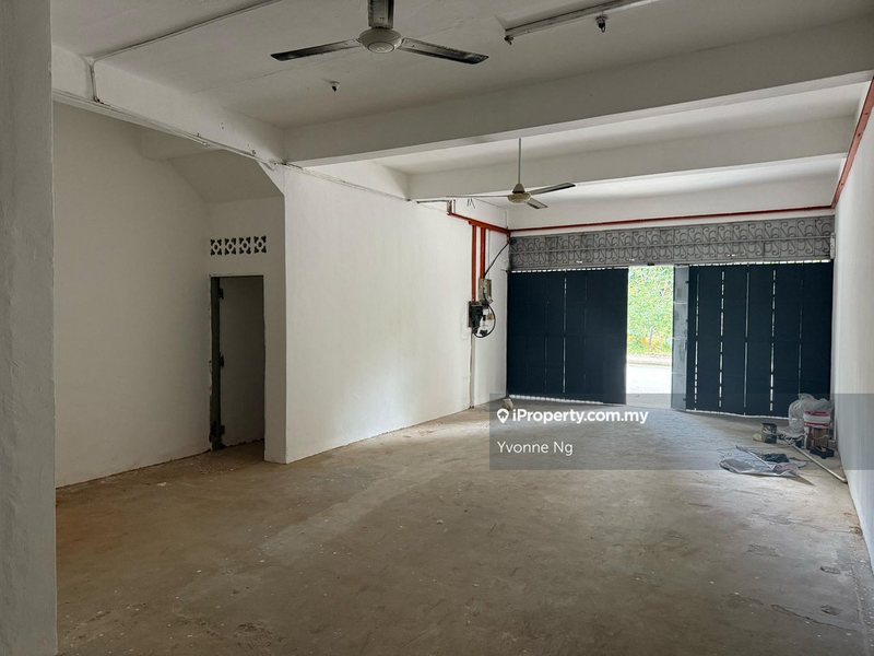 Shop-Office for Sale in Taman Tasek 2 Storey Shophouse, Johor Bahru by Yvonne Ng - iProperty.com.my