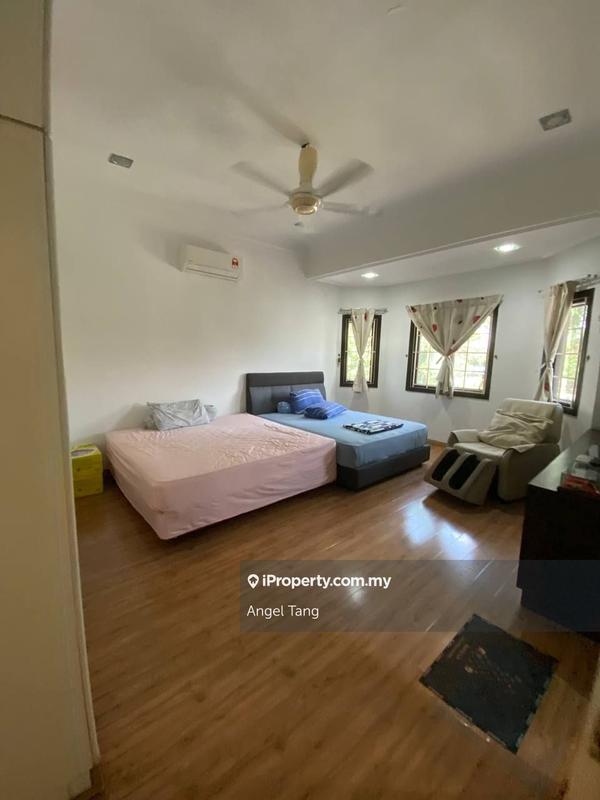 Rumah Berkembar untuk Dijual di SS2, Petaling Jaya oleh Angel Tang - iProperty.com.my
