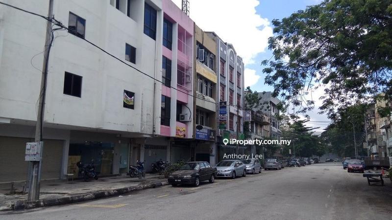 For Sale - [2 adjoining with lift 5 storey shop] 40x80 freehold Sentul