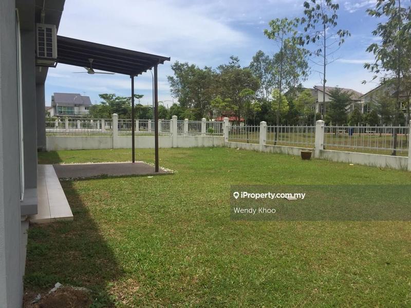 Bungalow House for Sale in Coner Super Land Villa Height, Seri Kembangan by Lawrence Khoo - iProperty.com.my