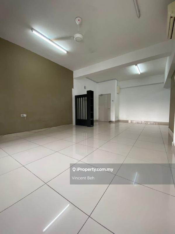 Kondominium untuk Disewa di Residence 8 oleh Vincent Beh - iProperty.com.my