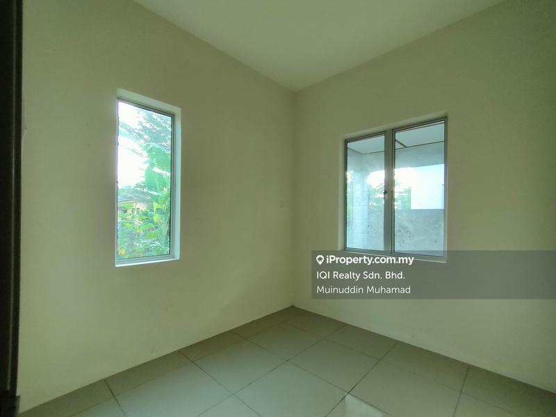 Semi-Detached House for Sale in Taman Sri Bahagia, Teluk Intan by Muinuddin Muhamad - iProperty.com.my