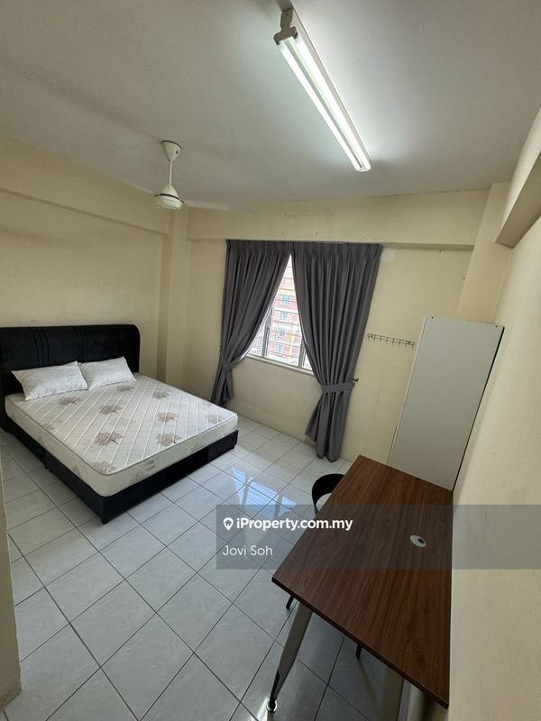 For Rent - Garden Park