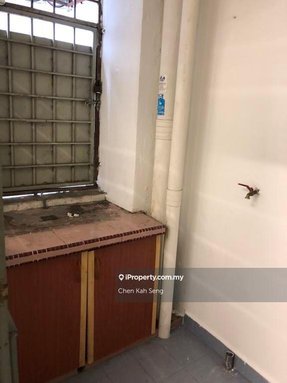 Condominium for Sale in Bukit Pandan Kondominium 1 by Chen Kah Seng - iProperty.com.my