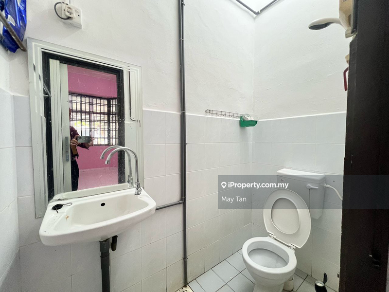 Rumah Teres 2-Tingkat untuk Dijual di Taman Sri Kluang, Kluang oleh May Tan - iProperty.com.my