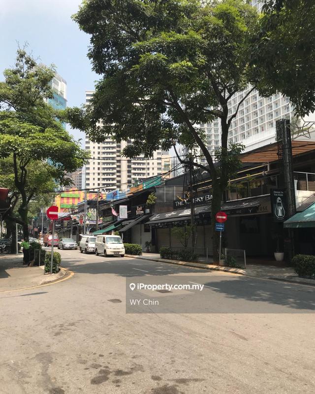 For Sale - CORNER SPACIOUS SHOP LIMITED,CHANGKAT BUKIT BINTANG,BUKIT BINTANG