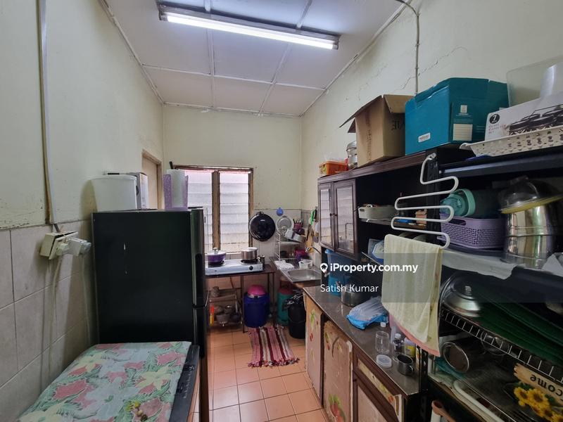 Pangsapuri untuk Dijual di Rose Apartment oleh Satish Kumar - iProperty.com.my