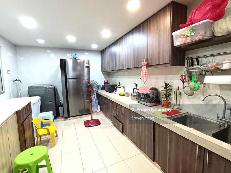 Rumah Berkembar untuk Dijual di Taman Makmur, Bandar Sungai Long oleh Steven Yong - iProperty.com.my