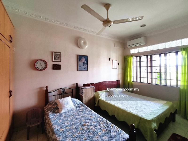 Rumah Berkembar untuk Dijual di Bukit Gasing, Petaling Jaya oleh Cooper Chow - iProperty.com.my