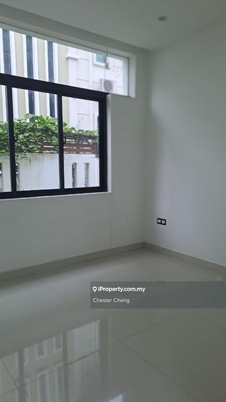 Bungalow House for Sale in Subang Heights, Subang Jaya by Chester Cheng - iProperty.com.my