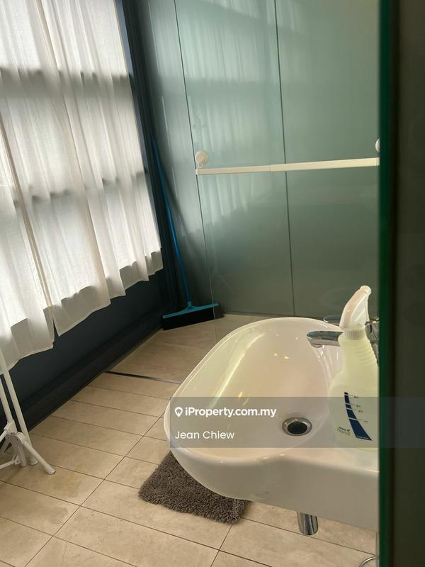 Condominium for Rent in Condominium @ The Troika by Jean Chiew - Bathroom - iProperty.com.my