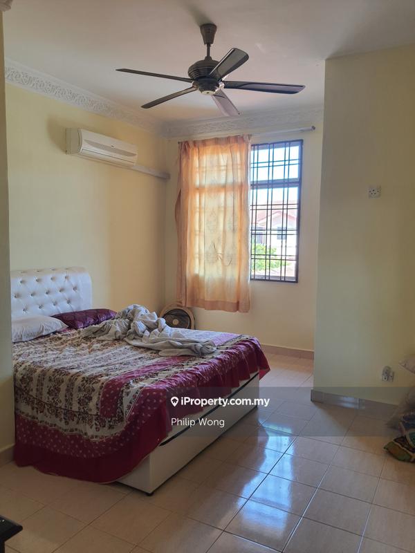 Rumah Berangkai 2 Tingkat untuk Dijual di Taman Equine, Seri Kembangan oleh Philip Wong - iProperty.com.my