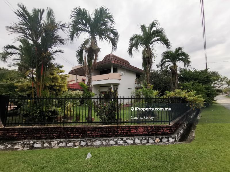 Bungalow House for Sale in Bukit Indah, Jalan Klang Lama (Old Klang Road) by Cedric Goey - iProperty.com.my
