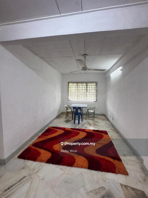 For Sale - Flat PKNS Section 7