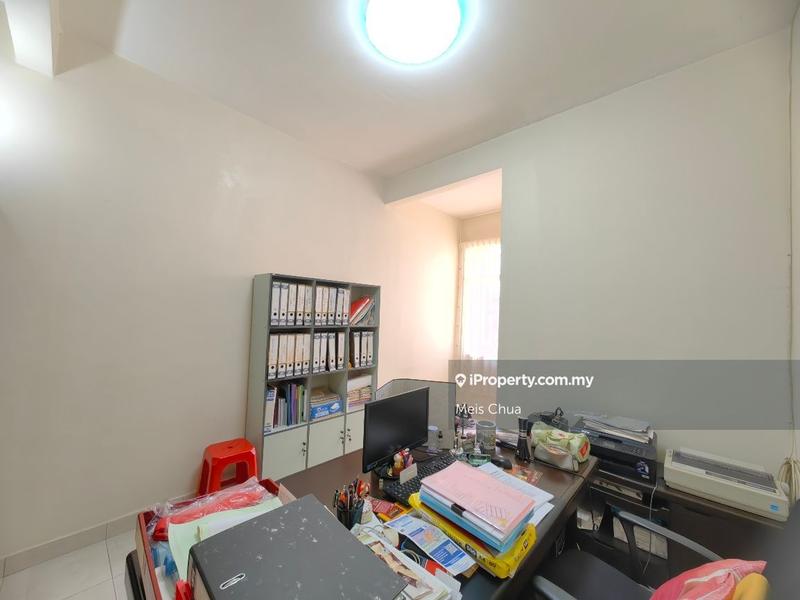 Townhouse for Sale in Taman Lagenda Mas, Cheras by Meis Chua - iProperty.com.my