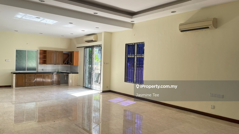 Bungalow House for Sale in Renovated with swimming pool, Ampang Utama(Ampang, Ampang by Jasmine Tee - iProperty.com.my