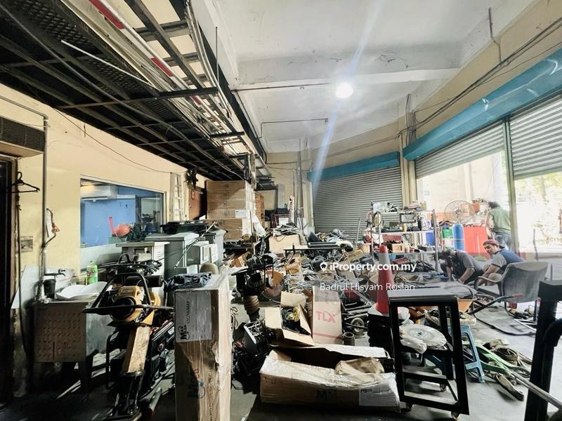 Gudang untuk Dijual di Seksyen 33, Shah Alam oleh Badrul Hisyam Roslan - iProperty.com.my