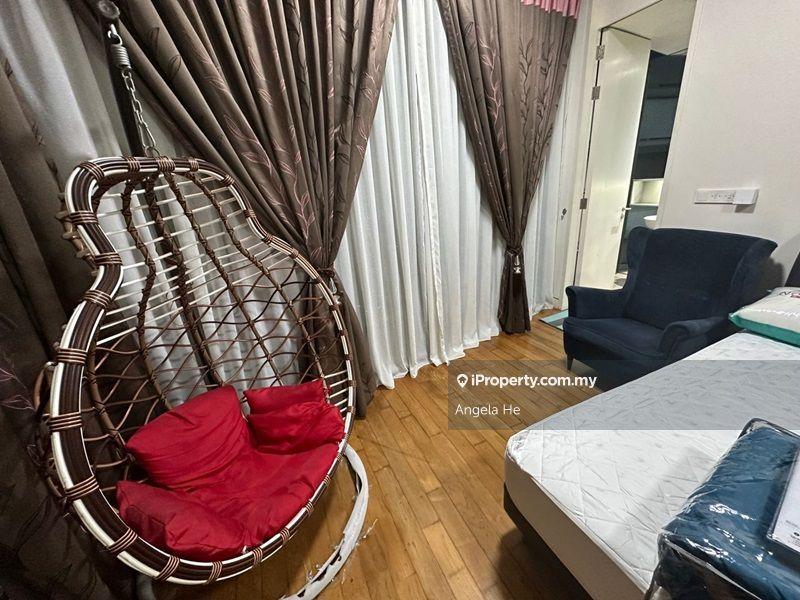 For Sale - Condominium @ The Troika