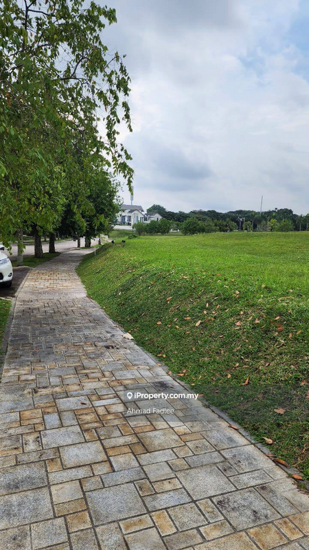 Banglo Tanah untuk Dijual di Presint 11, Presint 11 oleh Ahmad Fadlee - iProperty.com.my