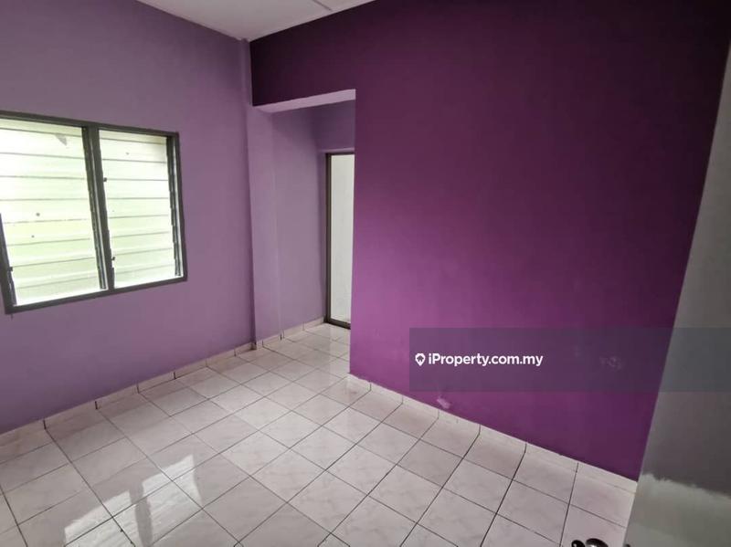 For Sale - Sri Sentosa AC4