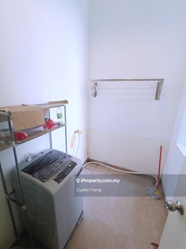 Kediaman Servis untuk Dijual di D'Summit Residences oleh Gyden Heng - iProperty.com.my