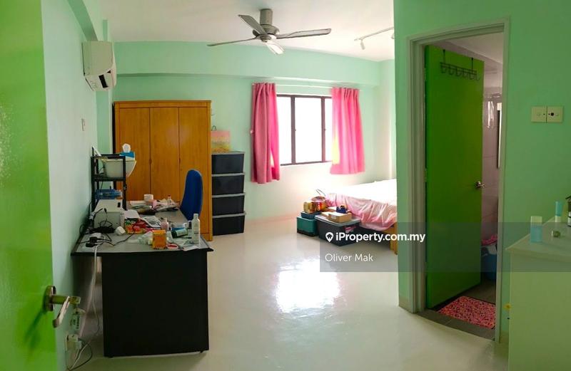 For Sale - Vista Komanwel B