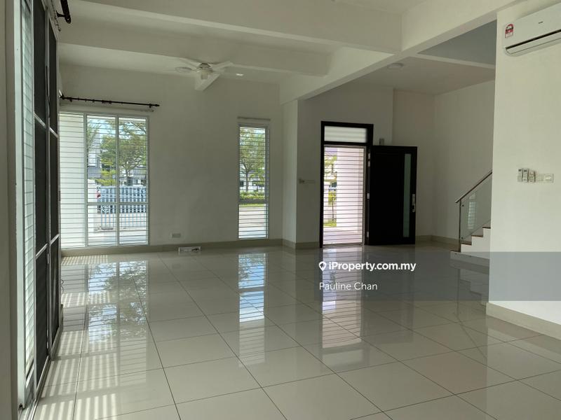 Rumah Berkembar untuk Dijual di Serdang, Seri Kembangan oleh Pauline Chan - iProperty.com.my