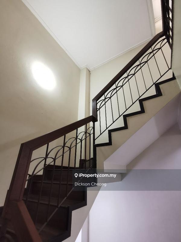 Rumah Berangkai 2.5 Tingkat untuk Dijual di Bandar Utama 10, Bandar Utama oleh Dickson Cheong - iProperty.com.my